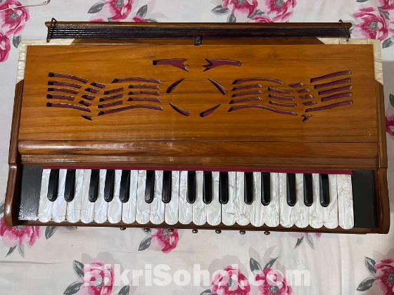 Melody 3 Octive Harmonium